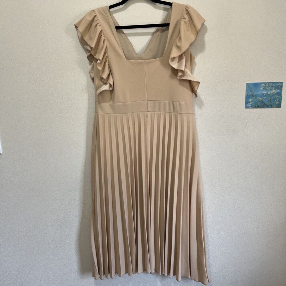 Women’s Embroidered Dress Tan Floral Pleated Sleeveless M - Picture 4 of 4